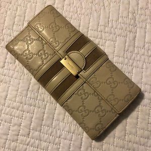 GUCCI Cream/Taupe 2-Sided Snaps Wallet